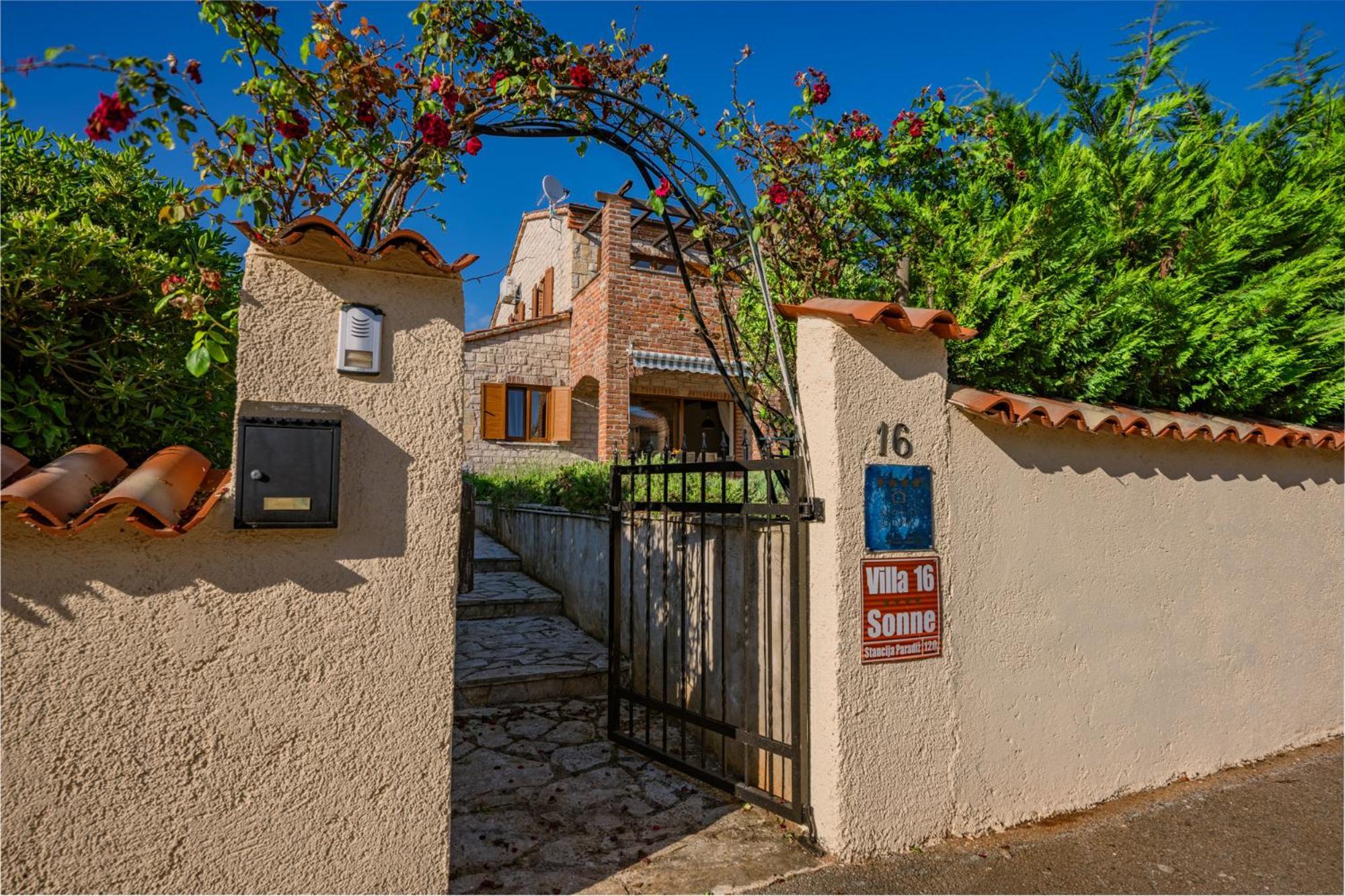 Villa Sonne In Paradis Butkovići エクステリア 写真